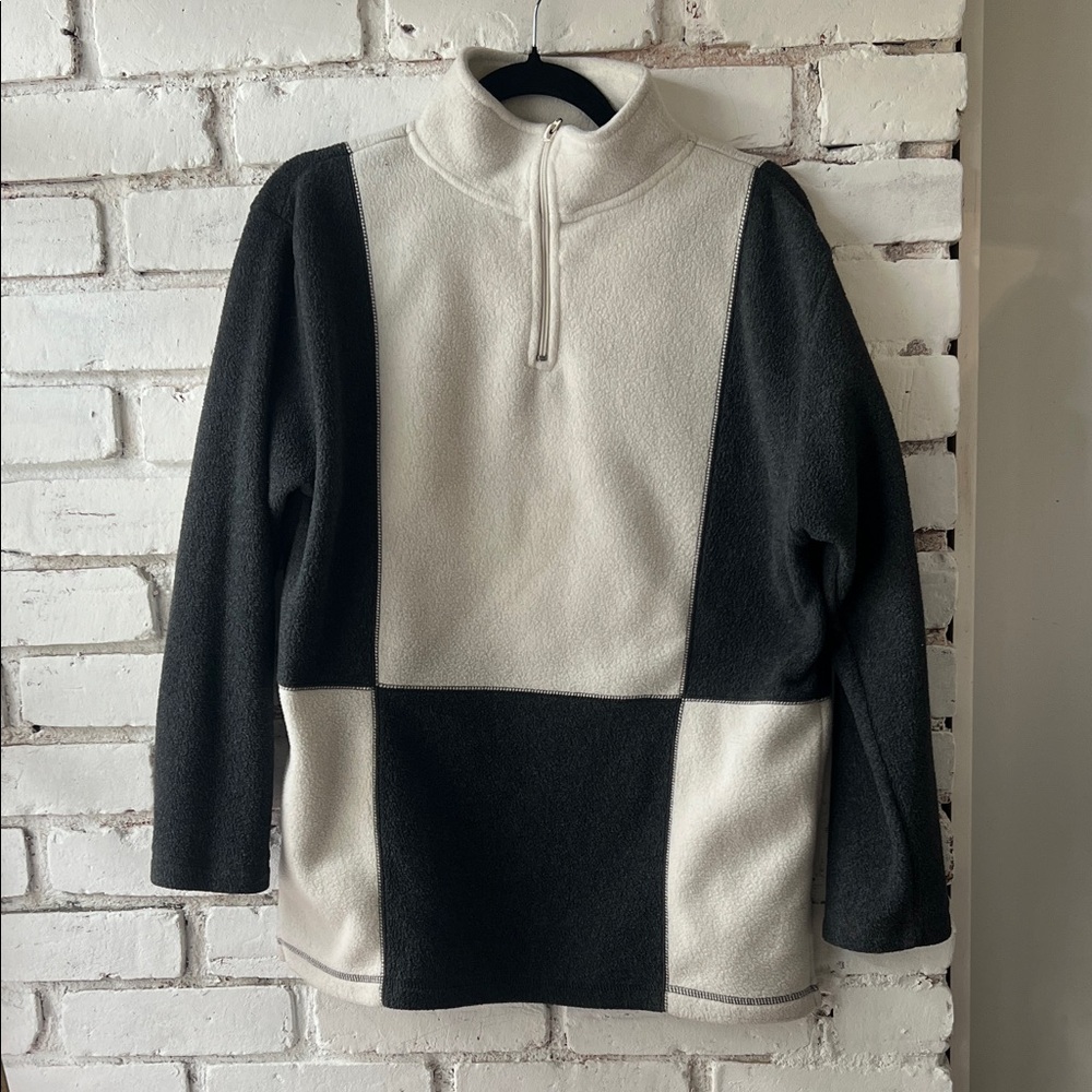 Men's Black & Cream Quarter-Zip Colorblock Sweater